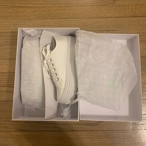 Steve Madden Bobbi 30 White Platform Sneaker Sz 7